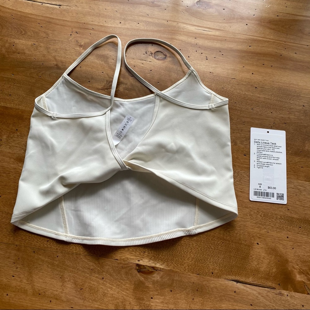 NWT [8] Daily Lineup Tank Ivory